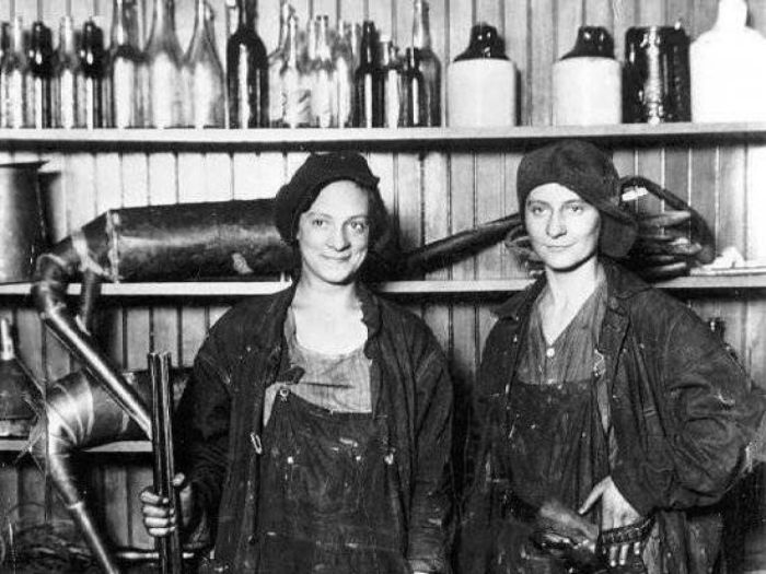 Historic Photos From The Prohibition Era (20 pics)