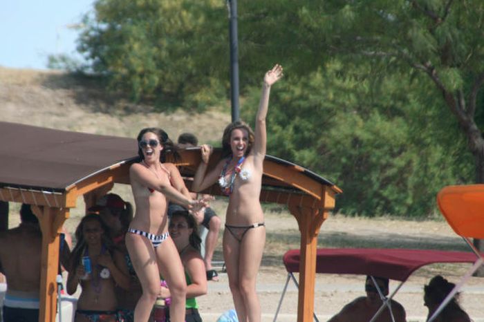 Welcome to Lake Havasu (67 pics)