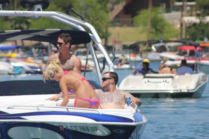 Welcome to Lake Havasu (67 pics)