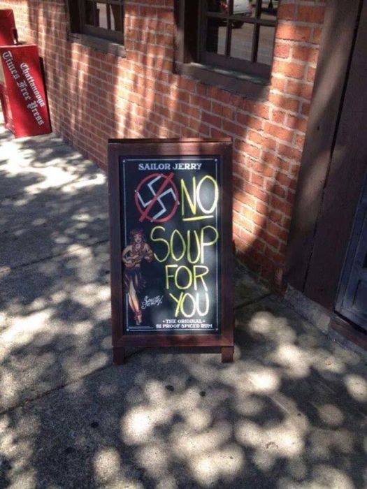 25 Restaurant Signs That Will Get Your Attention (25 pics)