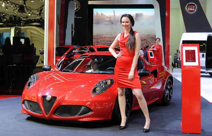 Girls From The Moscow International Automobile Salon (70 pics)