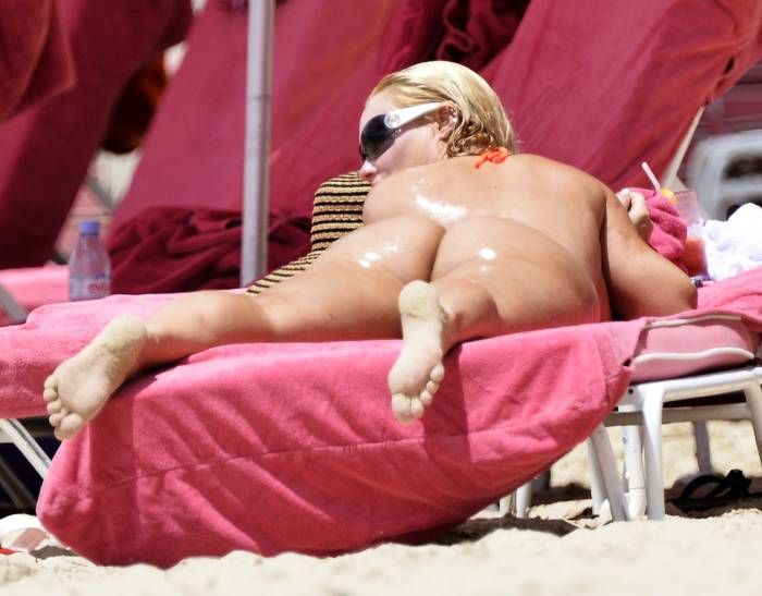 Ice-T Takes A Vacation With Coco Austin (21 pics)