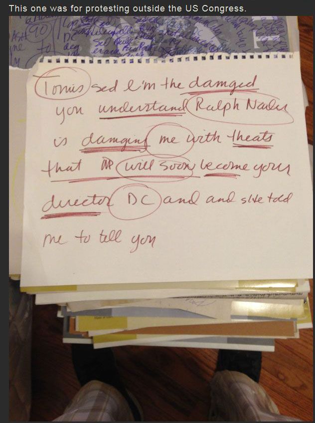 Life With A Schizophrenic Mom (11 pics)