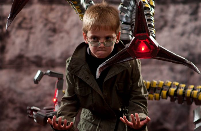The Best Dr. Octopus Cosplay Ever (4 pics)