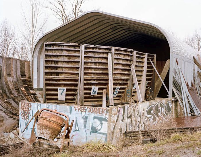 Anarchist Group Leviathan Lives In Their Own World (25 pics)