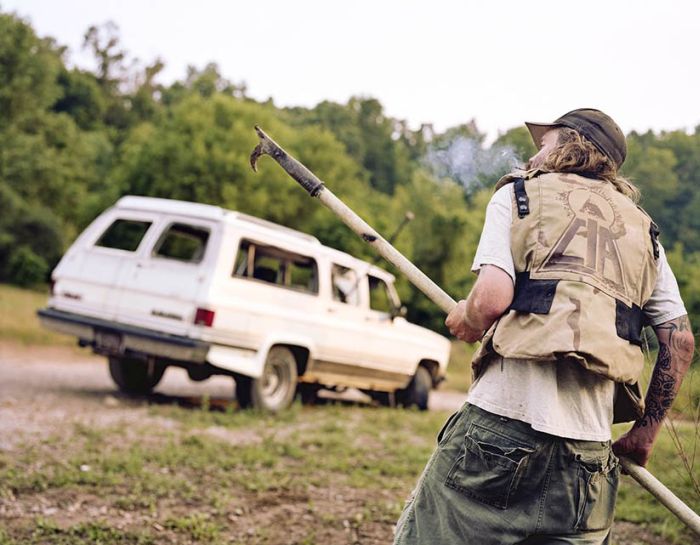 Anarchist Group Leviathan Lives In Their Own World (25 pics)