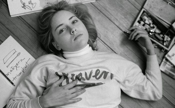 Black And White Photos Of A Young And Gorgeous Sharon Stone (16 pics)