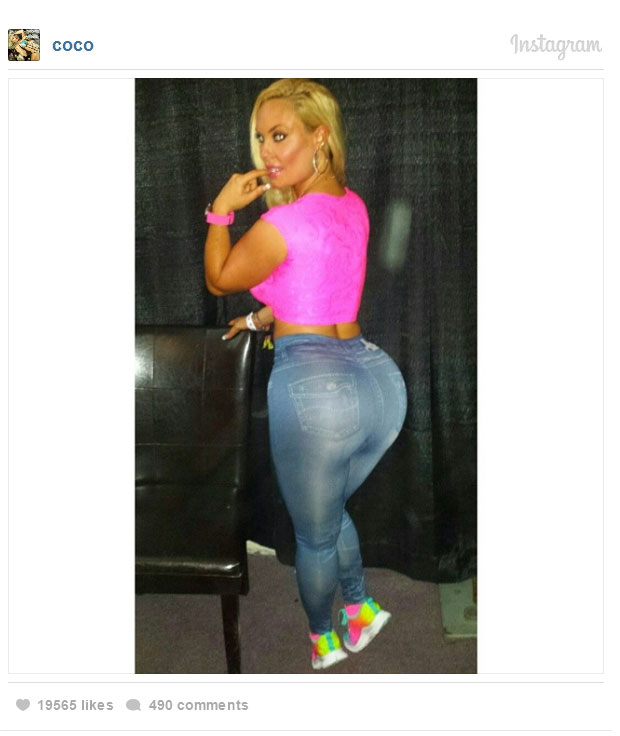 5 Famous Asses You Need To Follow On Instagram (34 pics)