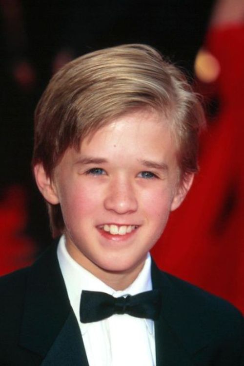 Haley Joel Osment Then and Now (5 pics)