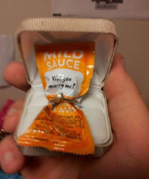 These May Be The Worst Marriage Proposals Ever (23 pics)