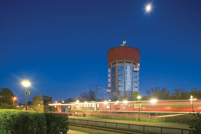 Water Towers That Were Turned Into Epic Homes (37 pics)