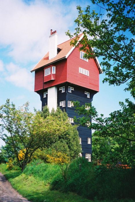 Water Towers That Were Turned Into Epic Homes (37 pics)