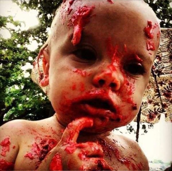 Baby Turns Into A Zombie On Its 1st Birthday (3 pics)