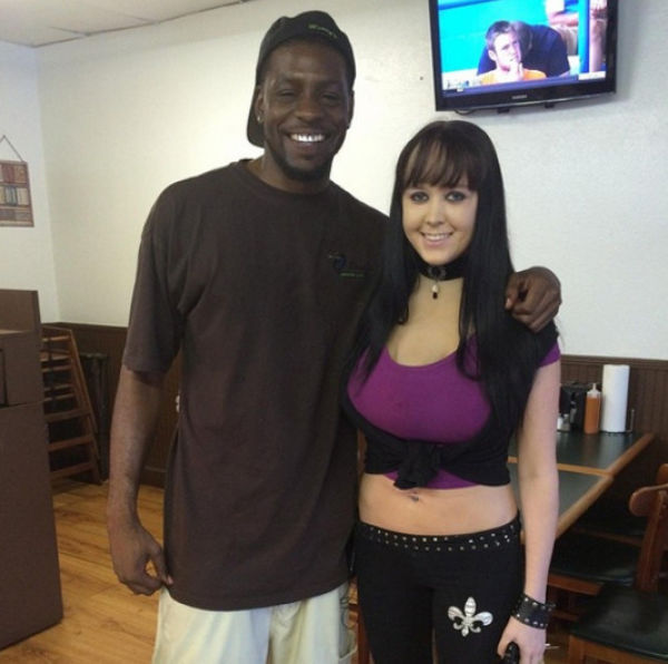Yes This Woman Really Has Three Breasts (16 pics)