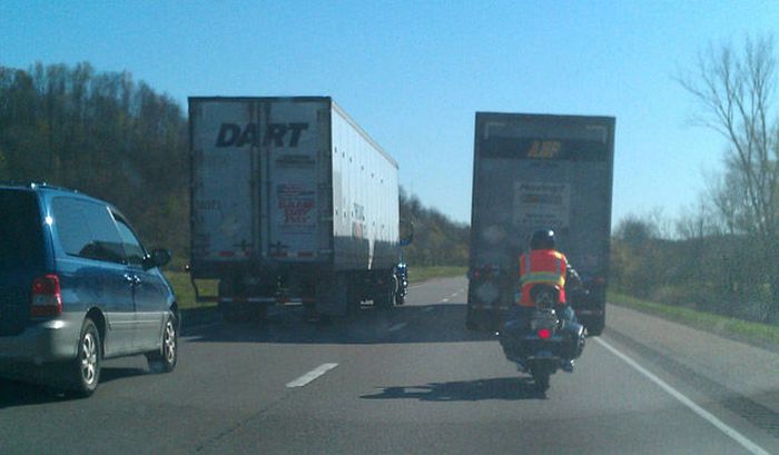 If You Do These Things You're Definitely A Jerk (48 pics)
