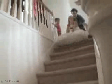 Gifs That Prove People Falling Is Funny (40 gifs)
