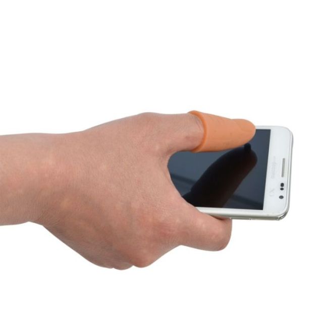 Finger Extender For Your Phone (7 pics)