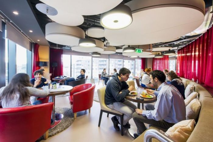 An Inside Look At Google's Dublin Office (75 pics)