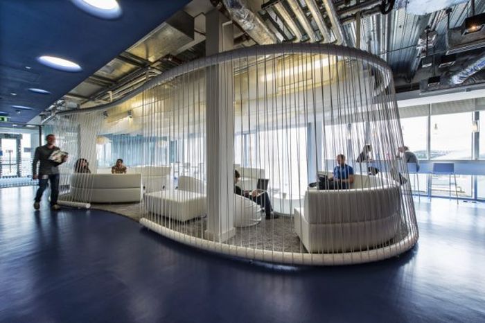 An Inside Look At Google's Dublin Office (75 pics)