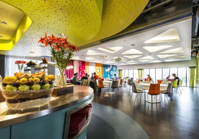 An Inside Look At Google's Dublin Office (75 pics)