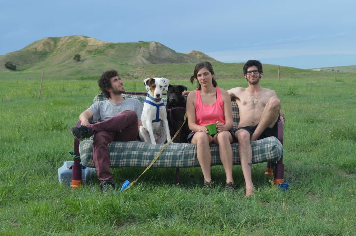 Three Friends Take Their Dogs And Their Futon Across The Country (17 pics)