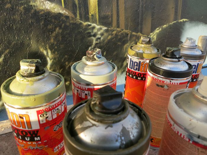 This Jurassic Park Inspired Wall Is A Masterpiece (25 pics)