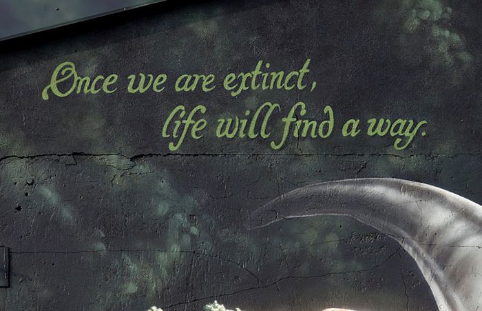 This Jurassic Park Inspired Wall Is A Masterpiece (25 pics)
