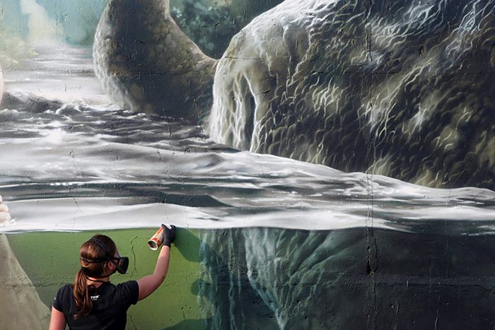 This Jurassic Park Inspired Wall Is A Masterpiece (25 pics)