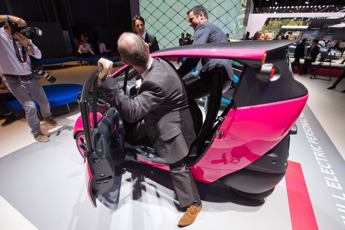 The Incredible Cars Of The Paris Motor Show 2014 (85 pics)