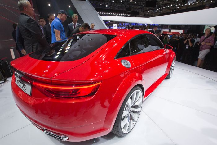 The Incredible Cars Of The Paris Motor Show 2014 (85 pics)