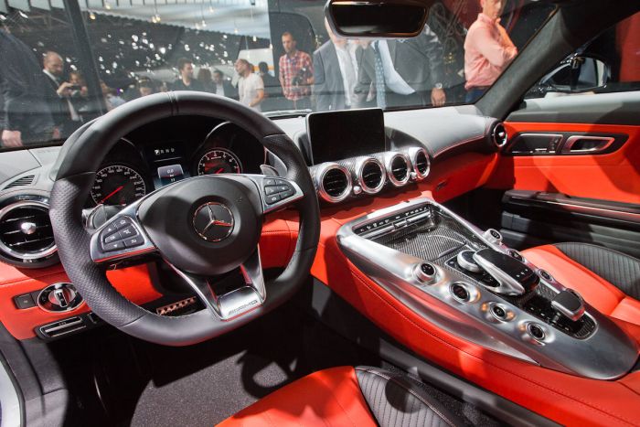 The Incredible Cars Of The Paris Motor Show 2014 (85 pics)