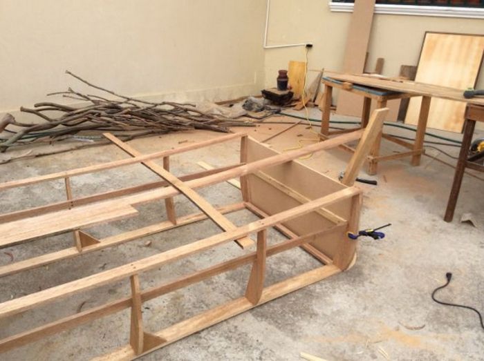 How To Build A Boat Bed From Scratch (12 pics)