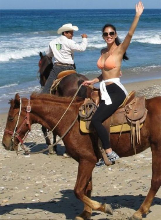 Save A Horse Ride A Cowgirl (54 pics)