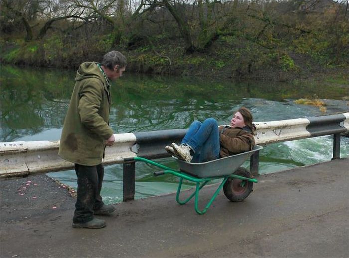 Acid Picdump (128 pics)