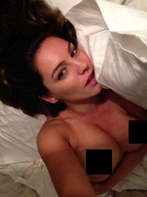 Kelly Brook Leaked Nude Photos (26 pics)