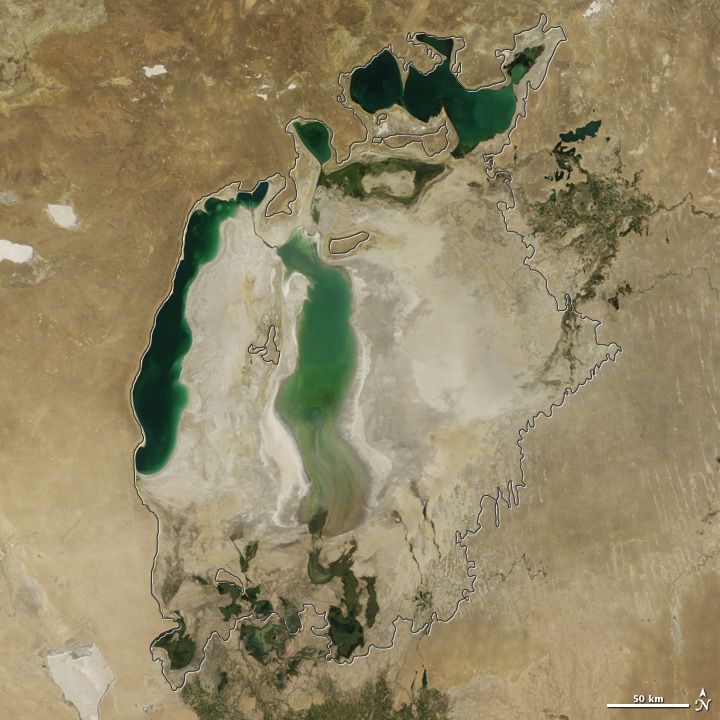 The Aral Sea Is Changing (15 pics)