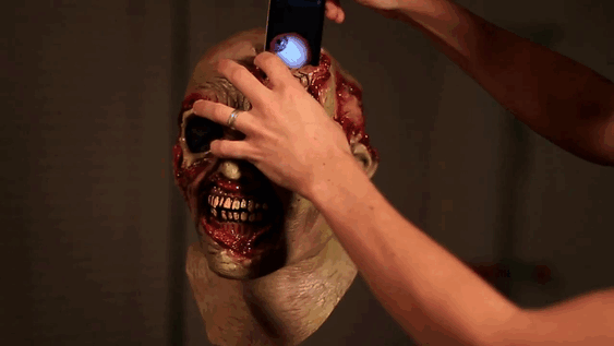 Smartphones Help You Make Your Halloween Costume Way Cooler (6 gifs)
