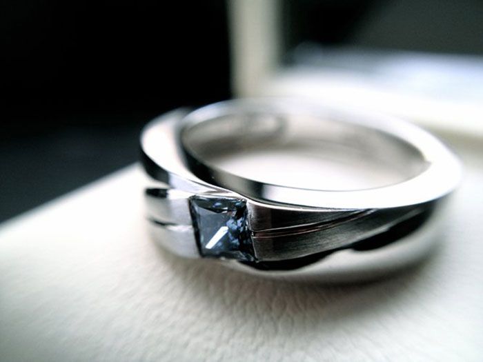 Turn Your Cremated Remains Into Diamonds (8 pics)