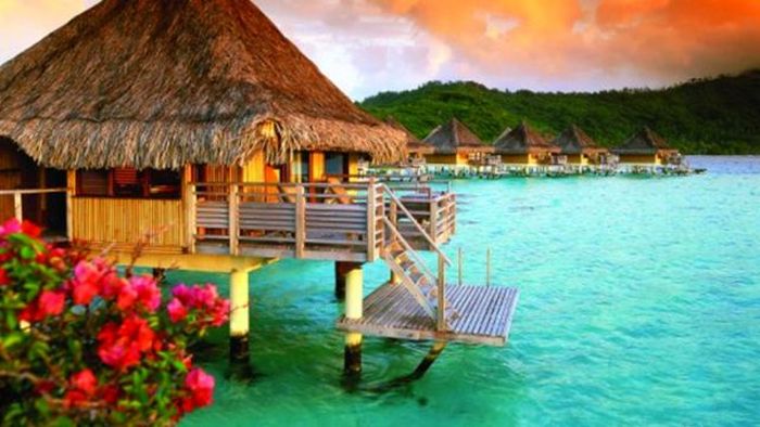 Bora Bora Is The Place To Be This Time Of Year (21 pics)