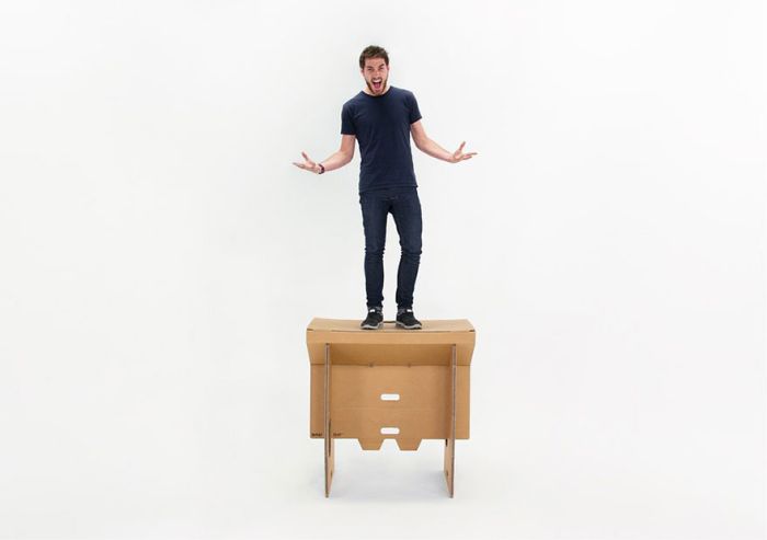 The Cardboard Desk You Can Take Anywhere (9 pics)