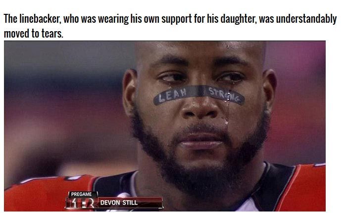 Bengals Linebacker Sheds Tears On The Field (4 pics)