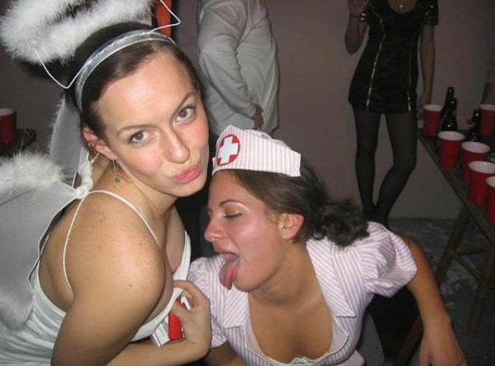 These Are The Girls That Every Guy Wants To Party With (64 pics)