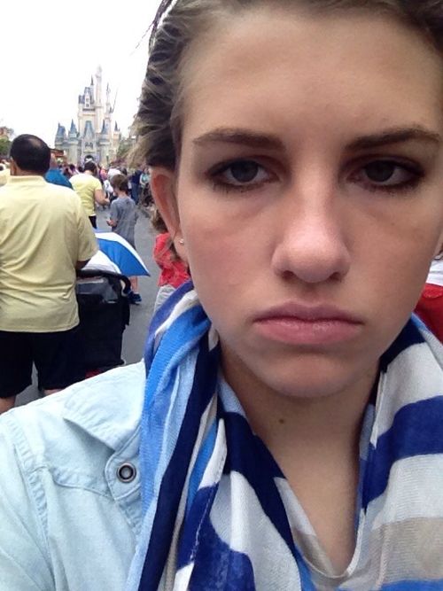 This Woman Hates Disney World (25 pics)