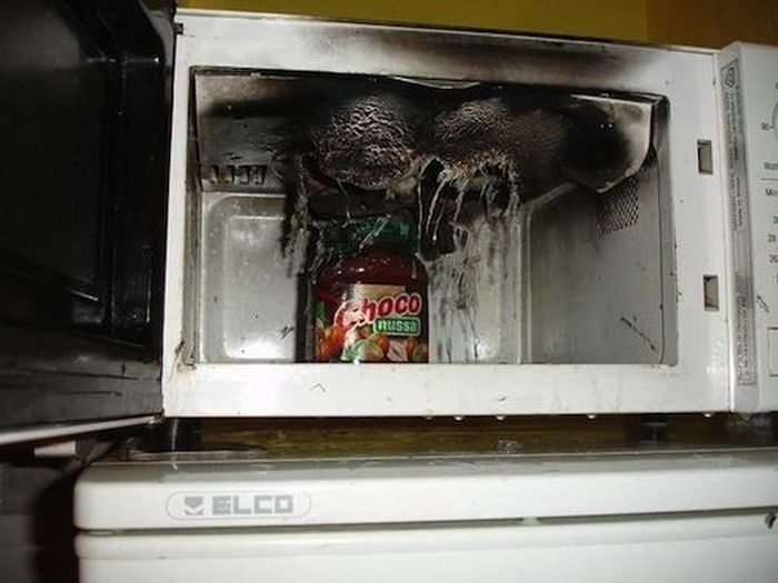 When Using Your Microwave Goes Wrong (25 pics)