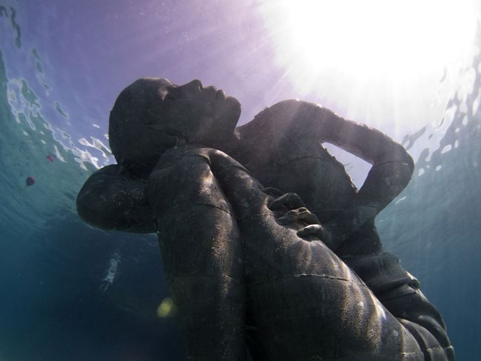 The Underwater Version Of Atlas (8 pics)
