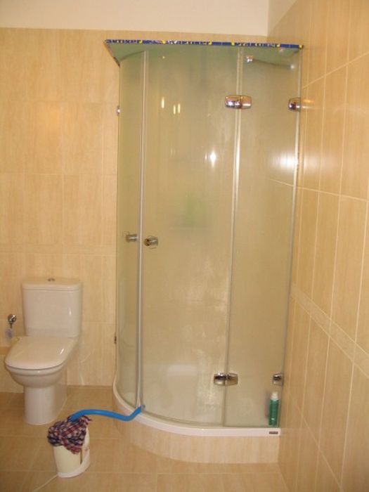 The Easy Way To Build A Sauna In Your Bathroom (17 pics)