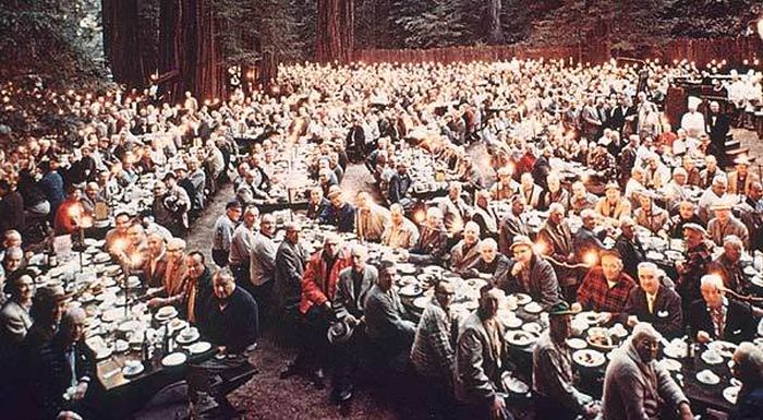 Candid Photos From The Bohemian Grove Meeting (15 pics)