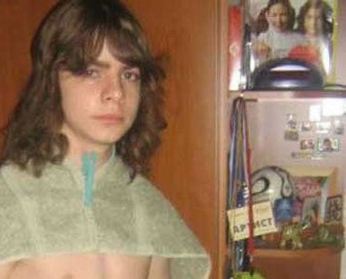 Awkward Pictures These People Would Love To Forget (24 pics)