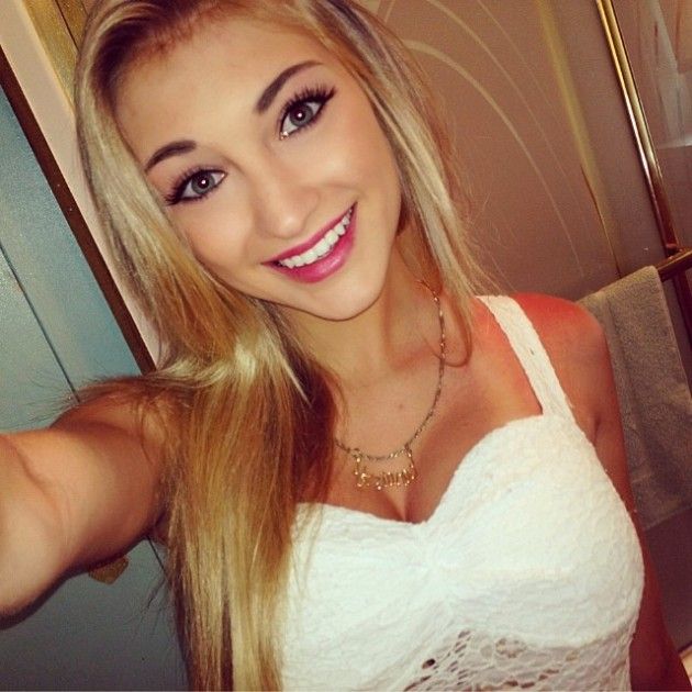 The Hottest Selfies Instagram Has To Offer (39 pics)