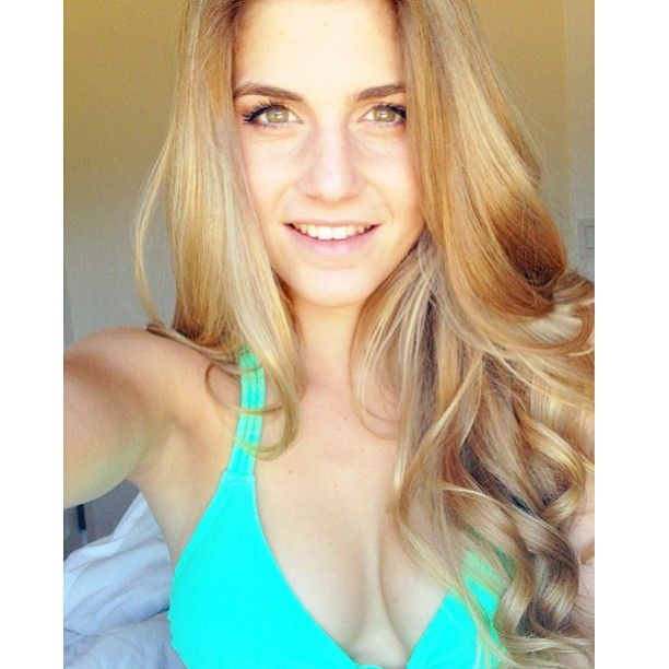 The Hottest Selfies Instagram Has To Offer (39 pics)